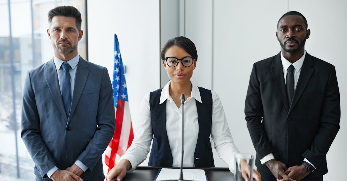 专业出售微信号：短信通知如何提高企业安全管理效率？